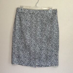 J. CREW The Pencil Skirt Black & White Animal Print Size 4